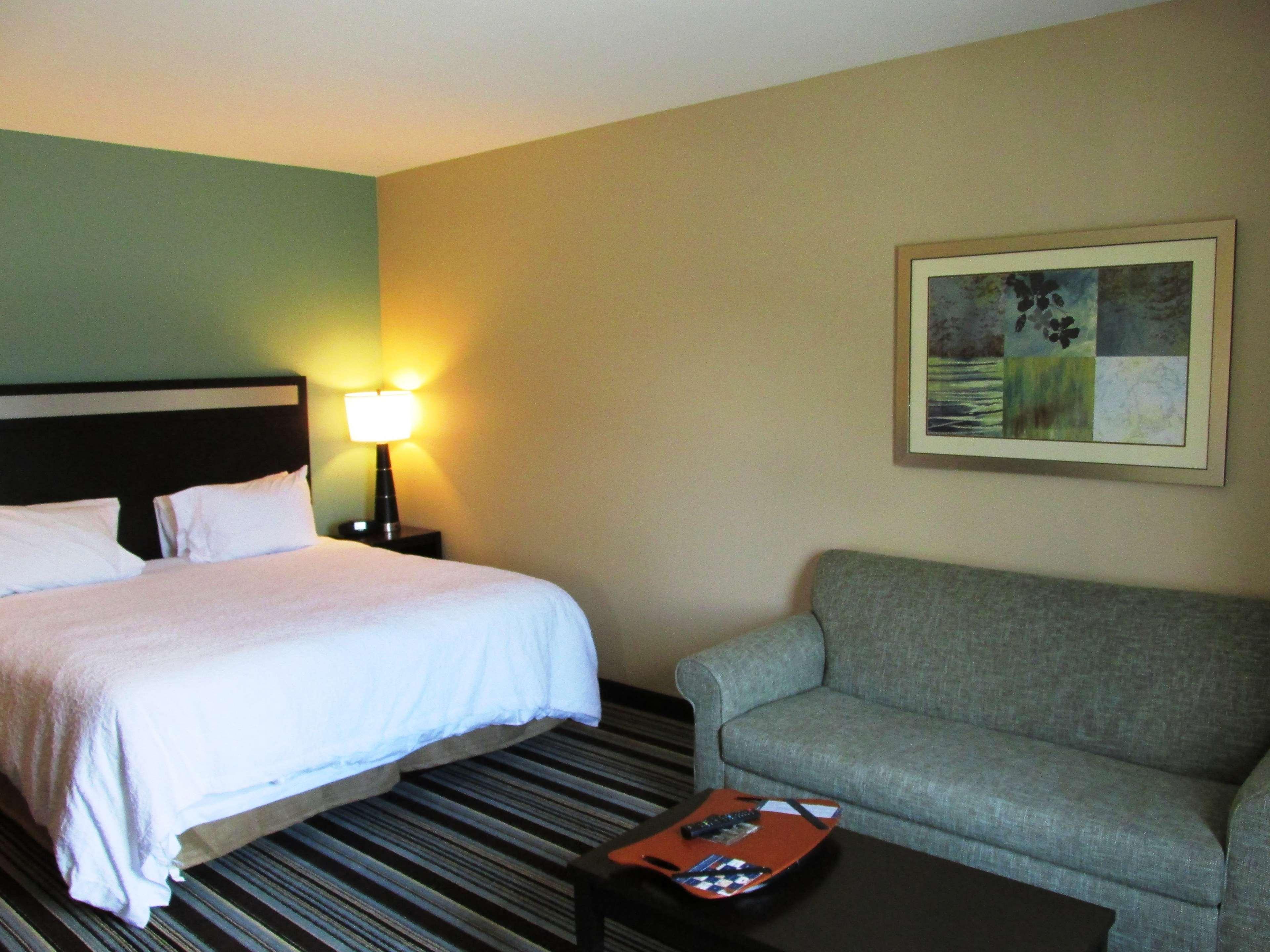 Hampton Inn Statesboro Exterior photo