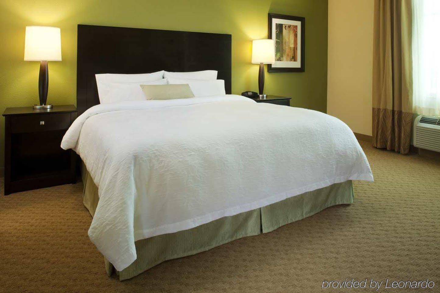 Hampton Inn Statesboro Exterior photo